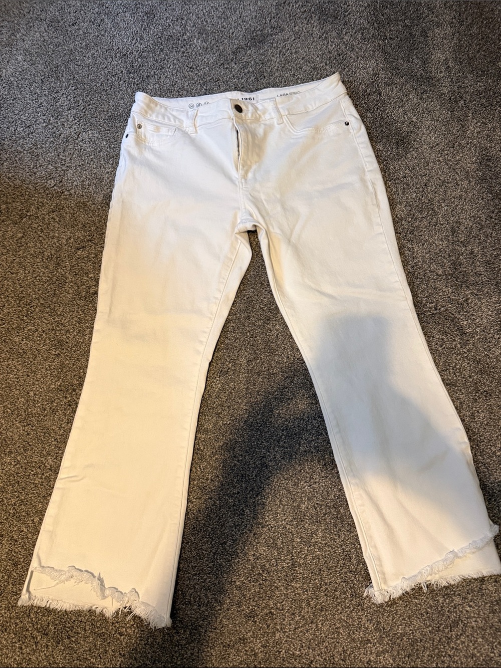 DL1961 White Raw-Hem Flare Jeans
